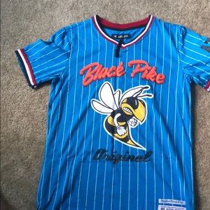 Black Pike Bumble Bee Tee shirt.